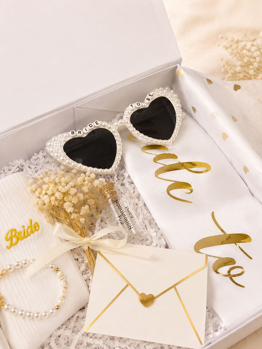 Bride To Be Gift Box 👰✨